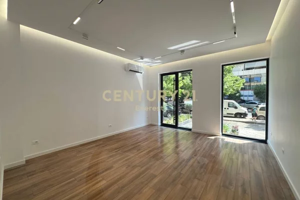 Business Property for Rent 1+1 in Tirana - 800 Euro