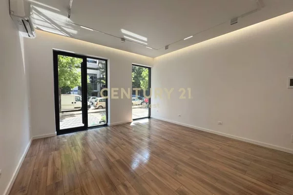 Business Property for Rent 1+1 in Tirana - 800 Euro
