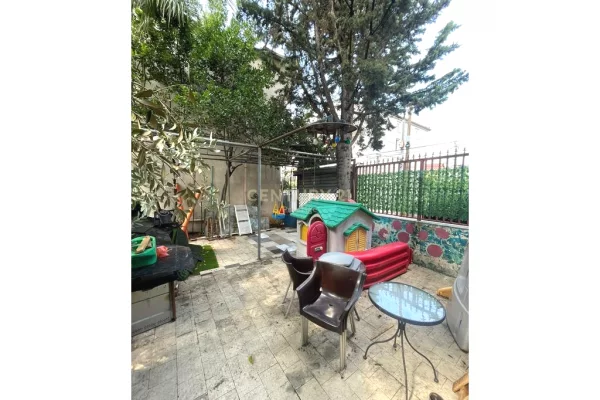 BAR-RESTORANT ME QIRA, VENDOSUR TEK RRETH-RROTULLIMI I SHKOZES!