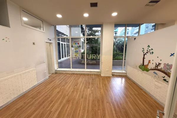 Business Property for Rent 3+1 in Tirana - 1,500 Euro