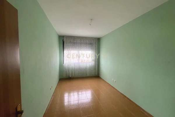 Business Property for Rent 3+1 in Tirana - 650 Euro