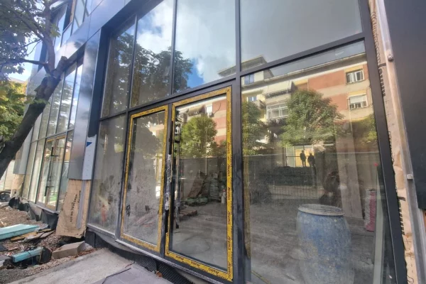 Ambient biznesi me qera 1+1 ne Tirane - 3,750 Euro