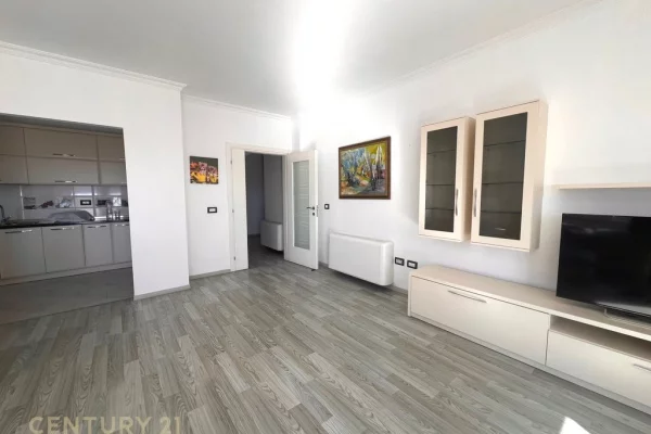 Penthouse (panoramic top floor) for rent in Tirana 2+1, Furnished