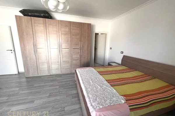 Penthouse (panoramic top floor) for rent in Tirana 2+1, Furnished