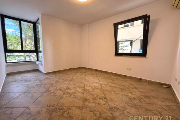 Zyre me qira prane Stadiumit Air Albania!