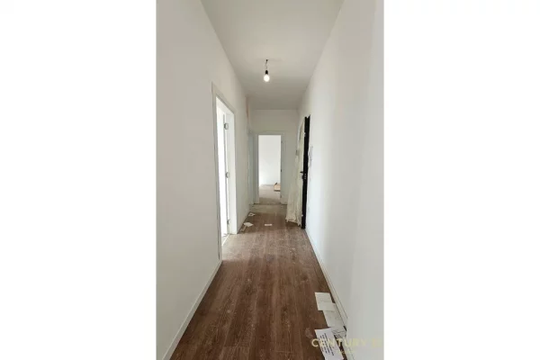 APARTAMENT 2+1+GARAZH, ME QIRA TEK MYSLYM SHYRI