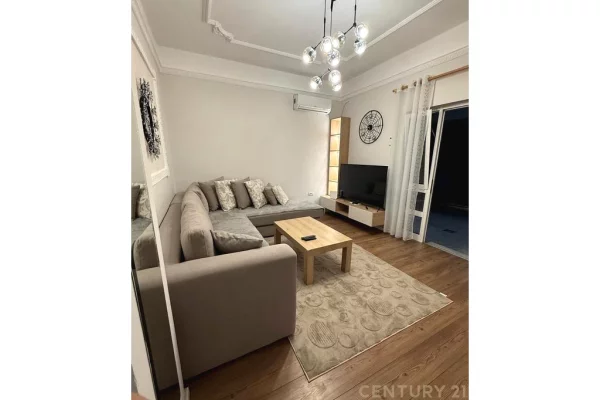 Shtepi me qera 1+1 ne Tirane - 450 Euro