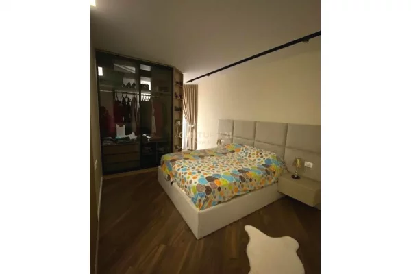 Shtepi ne shitje Apartament ne Tirane, 1+1, Mobilimi E mobiluar, Pagesa 177,000  Euro.