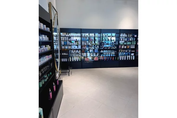 Business Property for Rent 1+1 in Tirana - 1,100 Euro