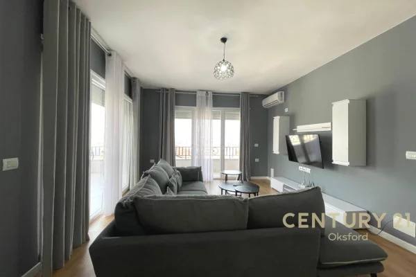 Shtepi me qera 2+1 ne Tirane - 950 Euro