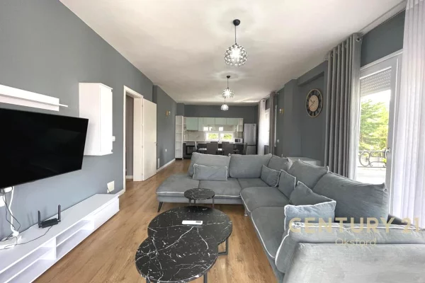 Shtepi me qera 2+1 ne Tirane - 950 Euro