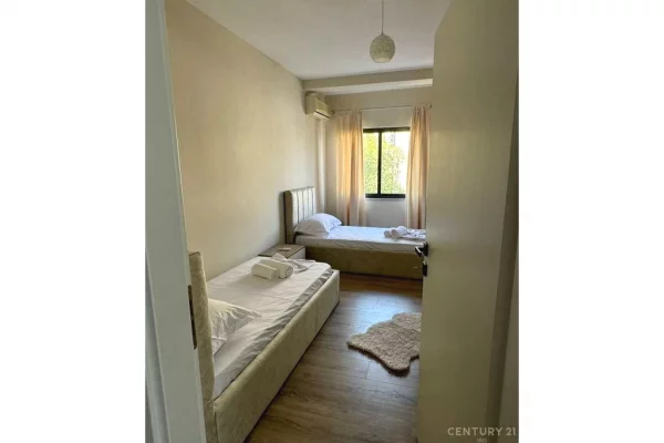 Shtepi me qera Apartament ne Tirane, 2+1, Mobilimi E mobiluar, Pagesa 700  Euro.