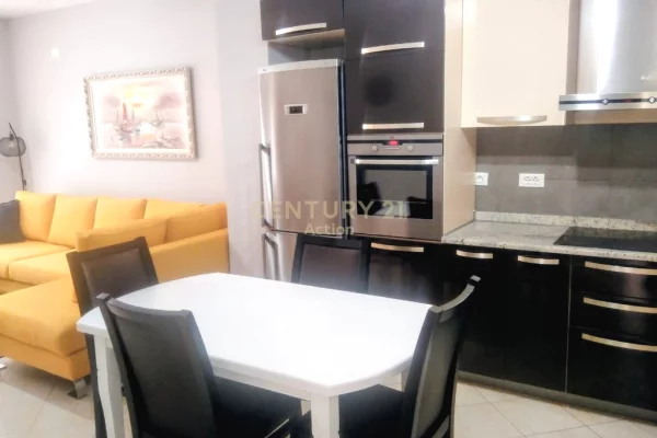 Shtepi me qera 2+1 ne Tirane - 650 Euro