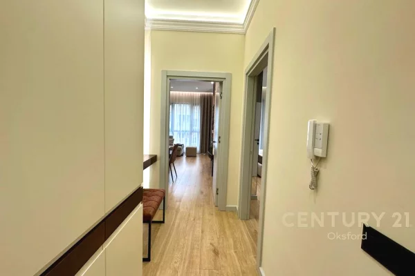 Shtepi me qera 2+1 ne Tirane - 880 Euro