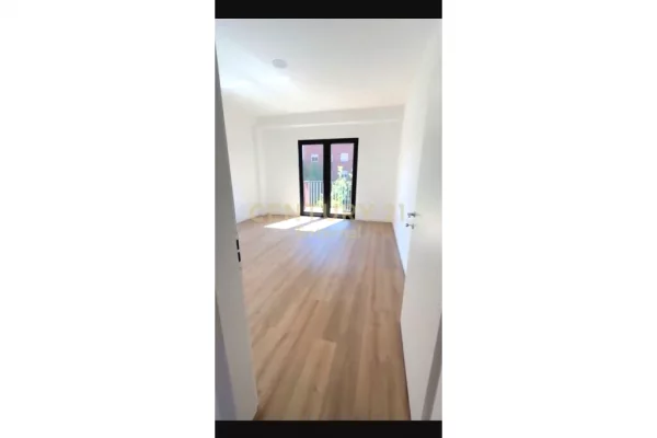 Business Property for Rent 3+1 in Tirana - 3,000 Euro