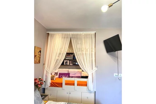 Shtepi me qera Apartament ne Tirane, 1+1, Mobilimi E mobiluar, Pagesa 900  Euro.