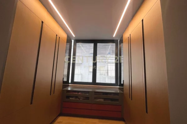 Shtepi me qera Apartament ne Tirane, 2+1, Mobilimi E mobiluar, Pagesa 1,350  Euro.