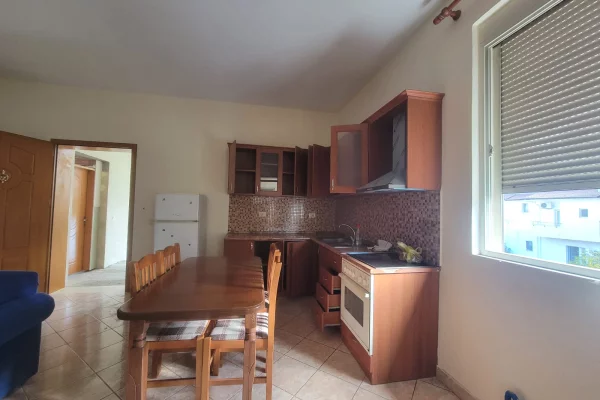 Shtepi me qera 1+1 ne Tirane - 430 Euro
