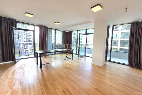 Business Property for Rent 3+1 in Tirana - 1,850 Euro