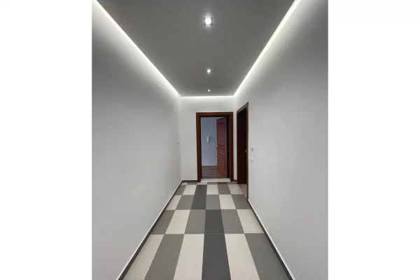 Business Property for Rent 3+1 in Tirana - 950 Euro