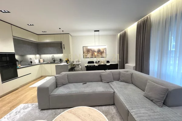 Casa in affitto 2+1 a Tirana - 1,300 Euro