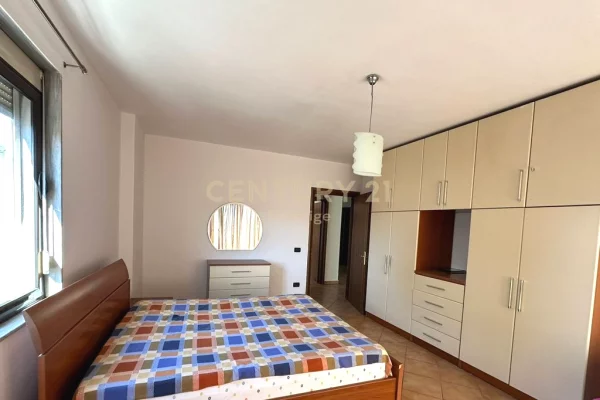 Shtepi me qera Apartament ne Tirane, 2+1, Mobilimi E mobiluar, Pagesa 700  Euro.