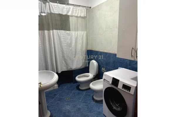 Shtepi me qera Apartament ne Tirane, 2+1, Mobilimi E mobiluar, Pagesa 700  Euro.