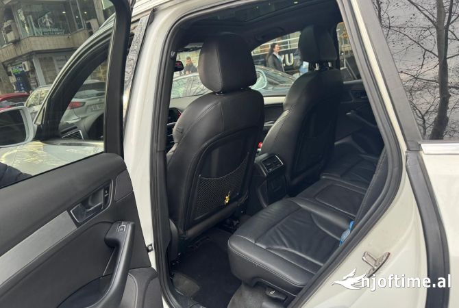 Makina ne shitje ne Tirane - 11,500 Euro