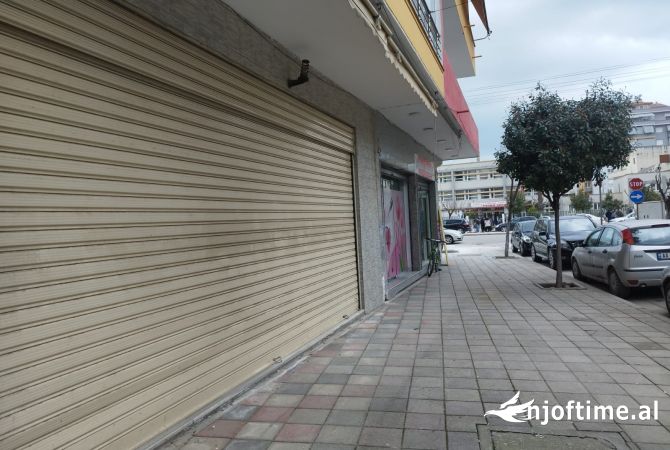 Business Property for Rent 2+1 in Fier - 320 Euro