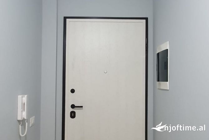Shtepi me qera Apartament ne Tirane, 1+1, Mobilimi Bosh, pa mobiluar, Pagesa 550  Euro.
