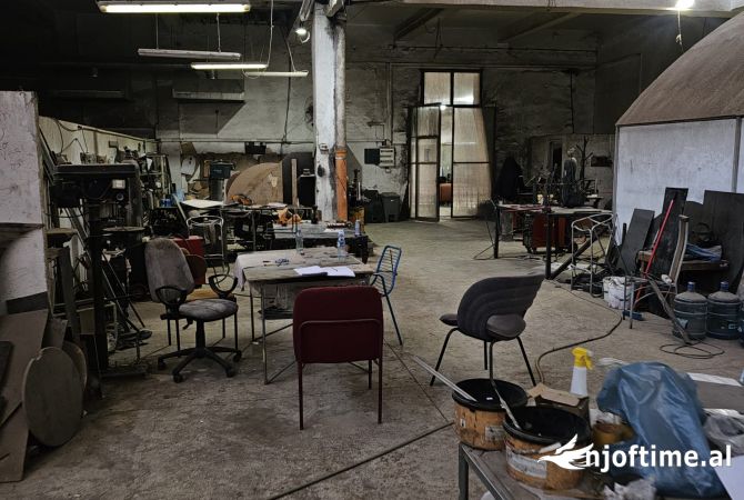 Jepet me qera Magazine ne Kombinat 1300 EURO