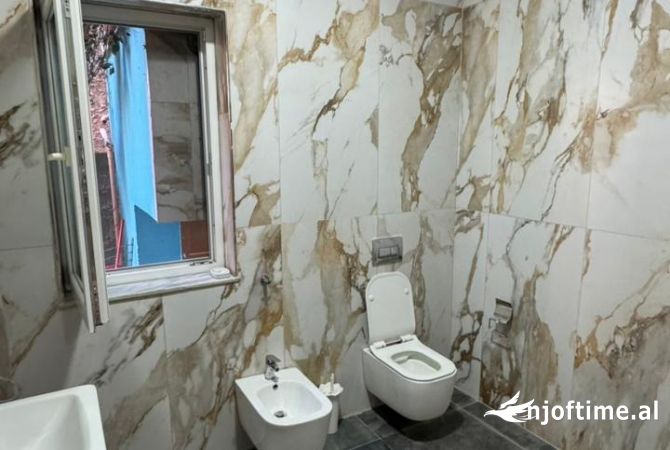 Shtepi me qera 2+1 ne Tirane - 500 Euro