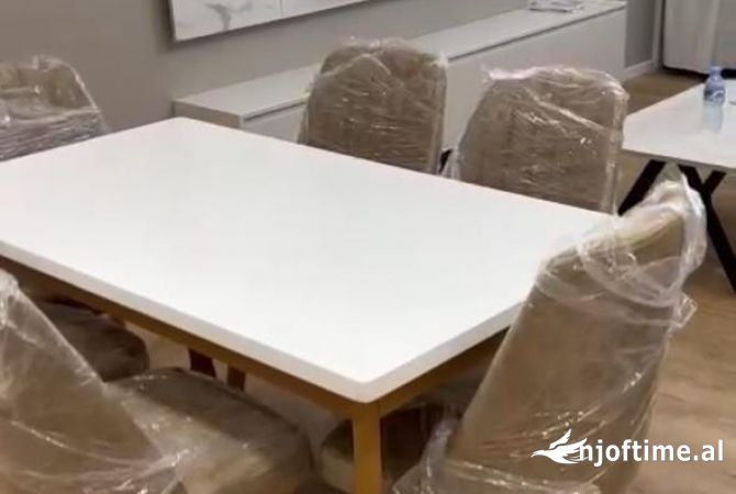 Shtepi me qera Apartament ne Tirane, 2+1, Mobilimi E mobiluar, Pagesa 750  Euro.