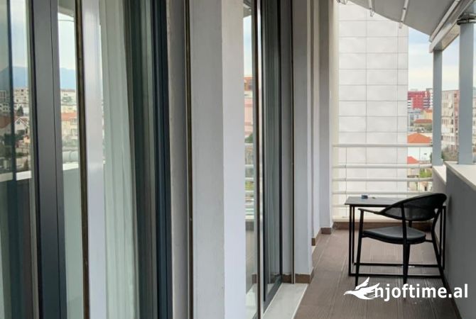 Shtepi ne shitje Apartament ne Tirane, 2+1, Mobilimi E mobiluar, Pagesa 300,000  Euro.