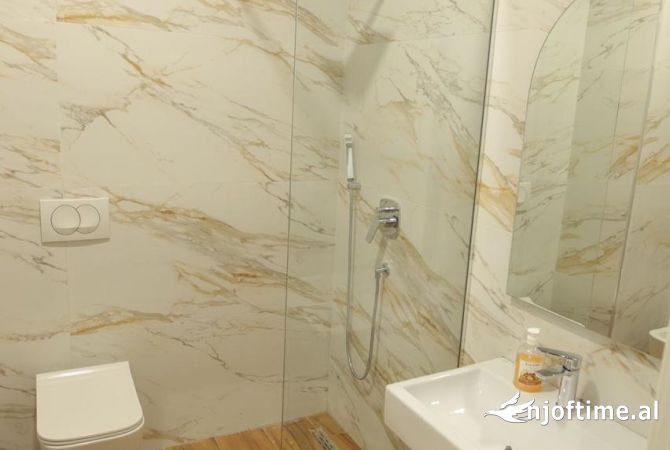 Shtepi ne shitje 1+1 ne Tirane - 179,000 Euro