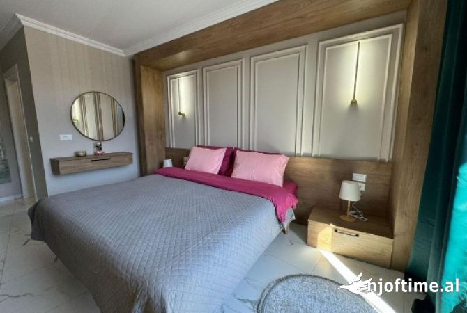 Shtepi ne shitje Apartament ne Tirane, 2+1, Mobilimi E mobiluar, Pagesa 450,000  Euro.