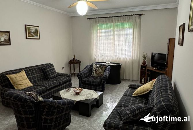 Shtepi ne shitje 3+1 ne Tirane - 216,000 Euro