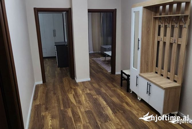 Shtepi me qera 2+1 ne Tirane - 650 Euro
