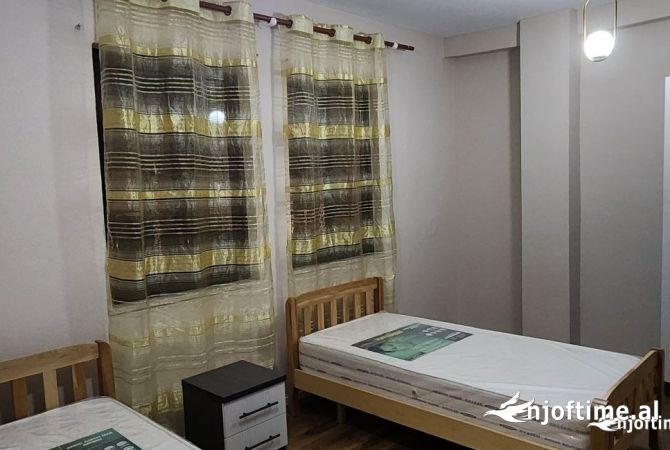 Shtepi me qera 2+1 ne Tirane - 650 Euro