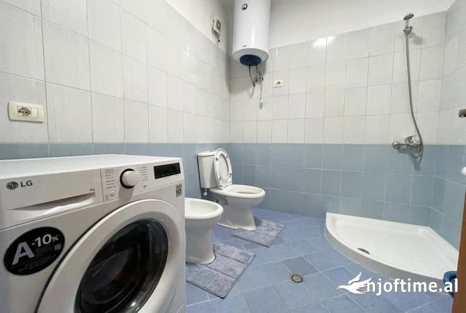Shtepi me qera Apartament ne Tirane, 2+1, Mobilimi E mobiluar, Pagesa 450  Euro.