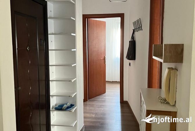 Shtepi me qera 2+1 ne Tirane - 600 Euro