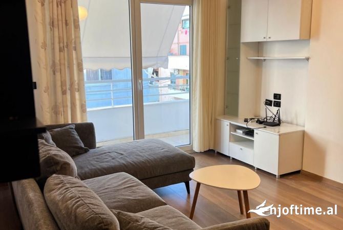 Shtepi me qera 2+1 ne Tirane - 600 Euro