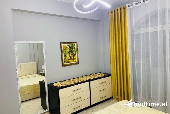 Shtepi me qera 1+1 ne Tirane - 600 Euro