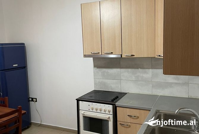 Shtepi me qera 1+1 ne Tirane - 330 Euro