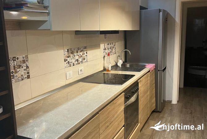 Shtepi me qera Apartament ne Tirane, 1+1, Mobilimi E mobiluar, Pagesa 380  Euro.