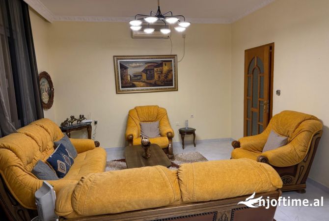 Shtepi me qera 2+1 ne Tirane - 500 Euro