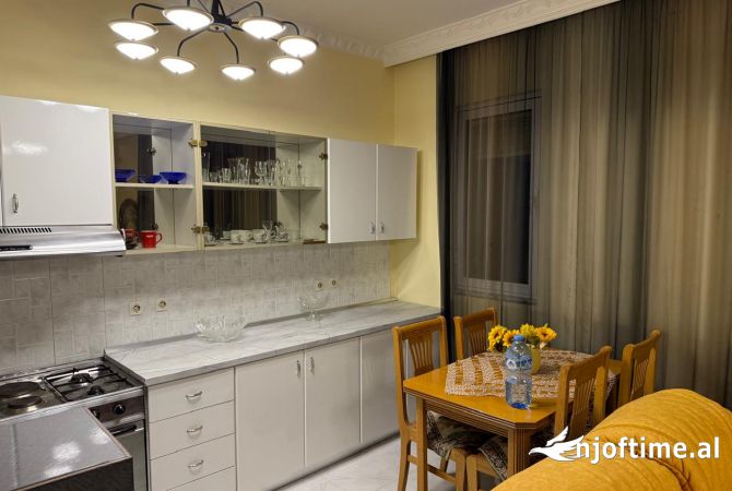 Shtepi me qera 2+1 ne Tirane - 500 Euro
