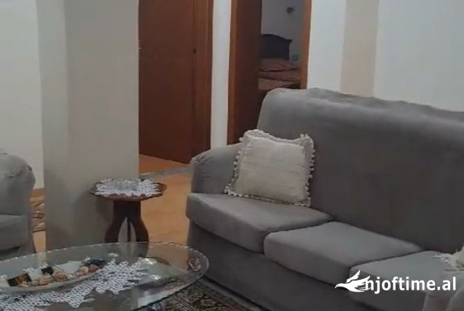 Shtepi me qera 2+1 ne Tirane - 500 Euro