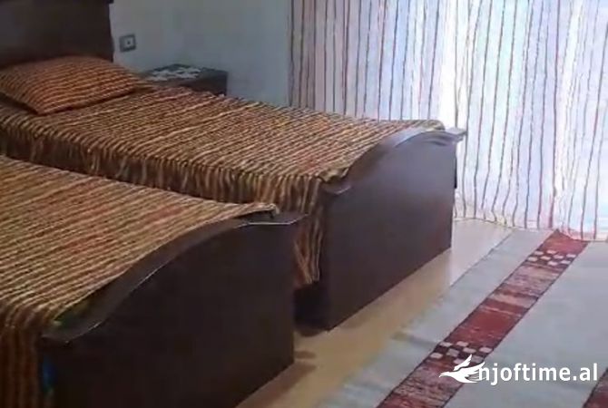 Shtepi me qera Apartament ne Tirane, 2+1, Mobilimi E mobiluar, Pagesa 500  Euro.