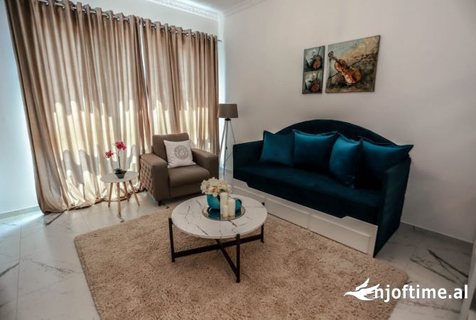Shtepi me qera Apartament ne Tirane, 1+1, Mobilimi E mobiluar, Pagesa 800  Euro.